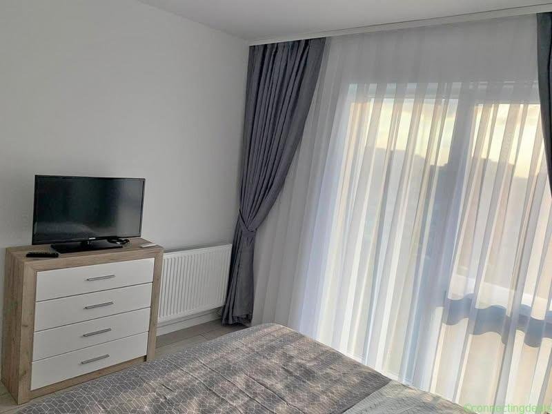 2 Beds 1 Bath Apartment/condo