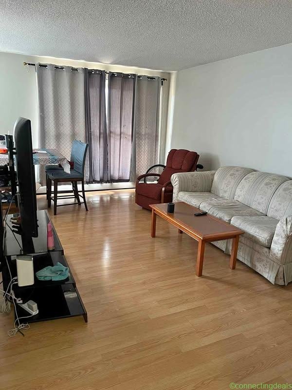 2 Beds 1 Bath – Apartment