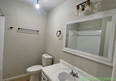Free ad: 2 Beds 1 Bath Apartment in Houston. 2 Beds 1 Bath Apartment in Houston