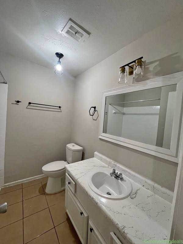 2 Beds 1 Bath Apartment