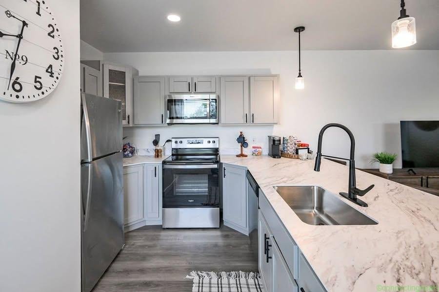 2 Beds 1 Bath – Apartment