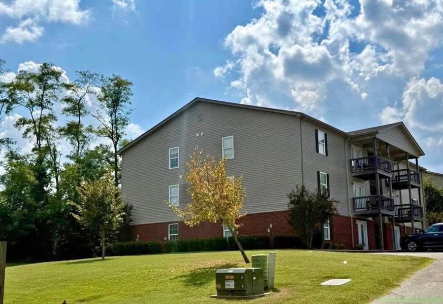 2 Beds 1 Bath Apartment