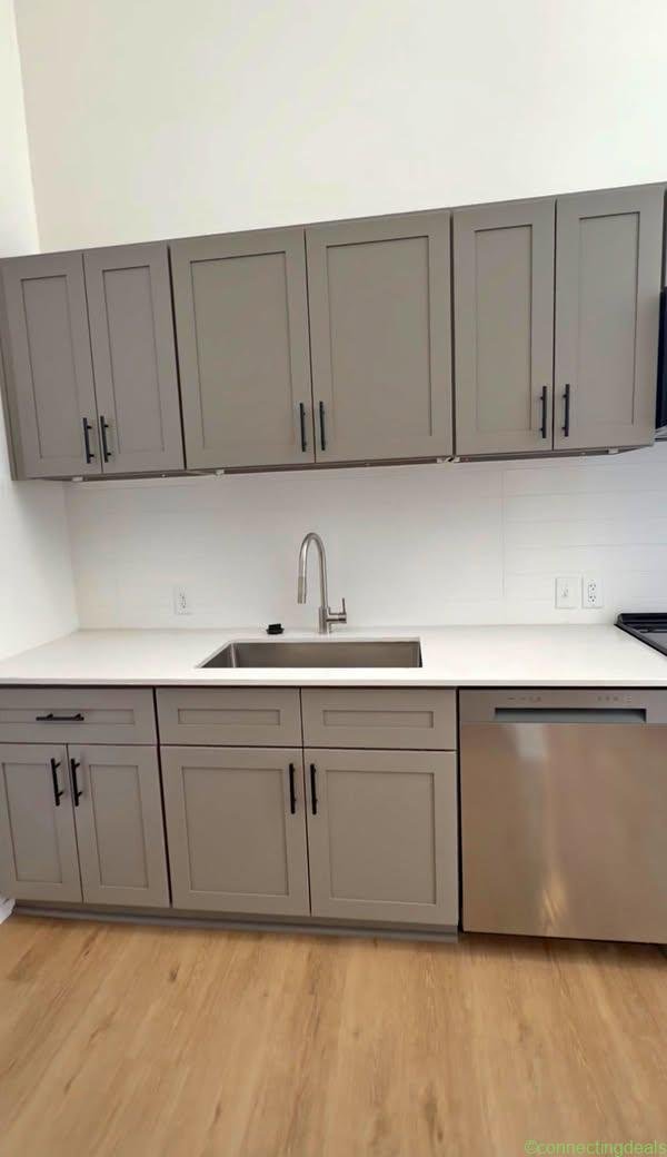 2 Beds 1 Bath Apartment