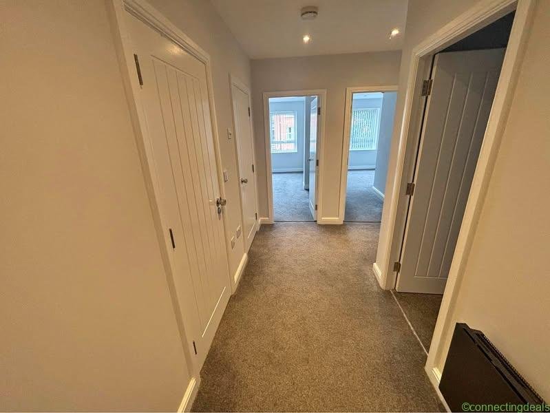 2 Beds 1 Bath – Apartment