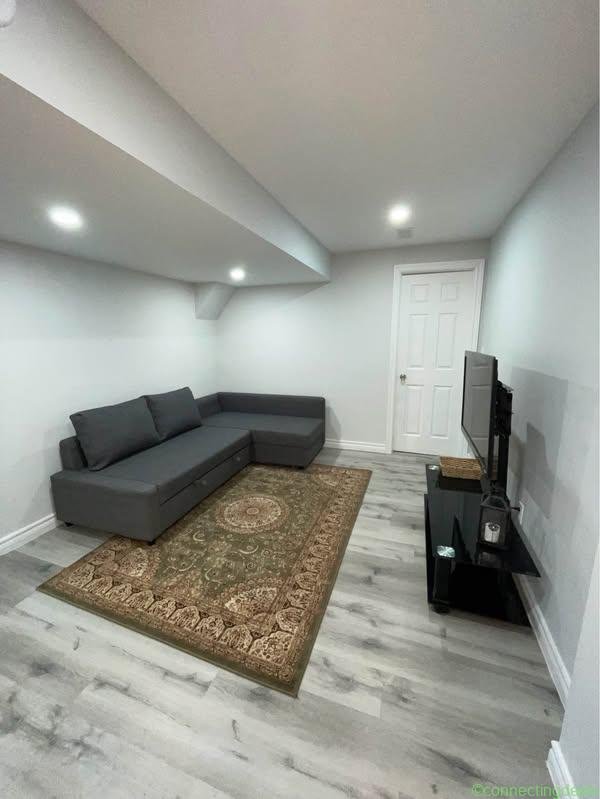 2 Beds 1 Bath – Apartment