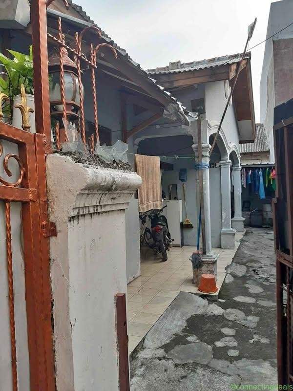 2 Beds 1 Bath – House