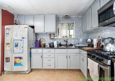 Free ad: 2 Beds 1 Bath - House in Los Angeles. 2 Beds 1 Bath - House in Los Angeles