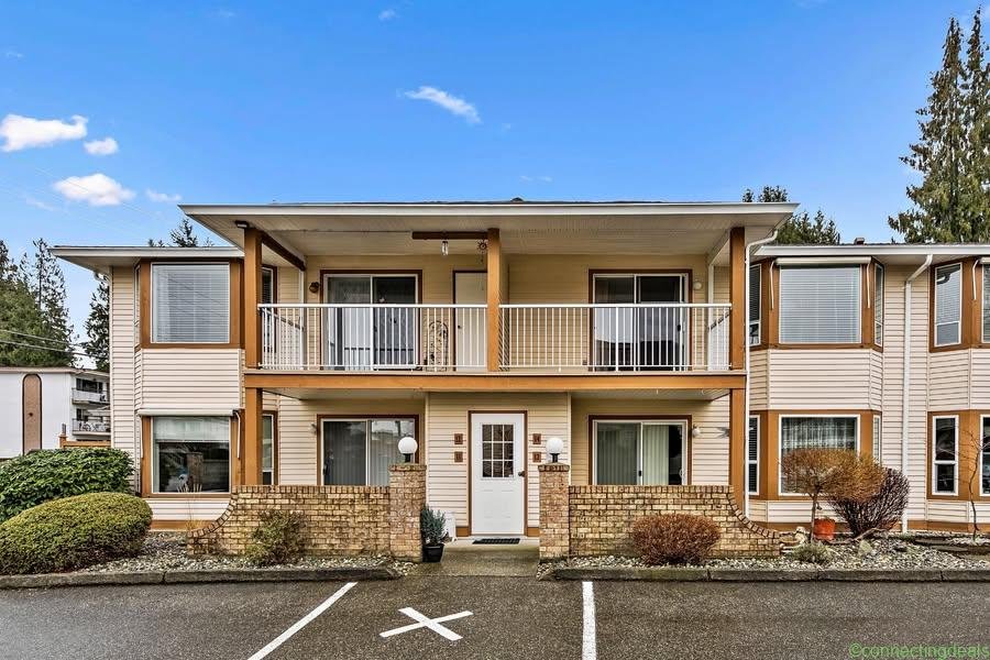 2 Beds 1 Bath Townhouse