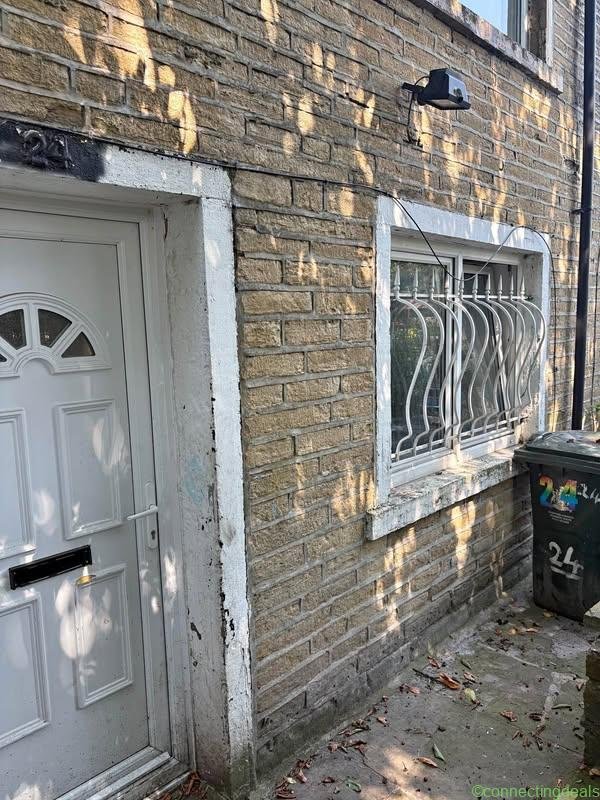 2 beds 1 bathroom – House