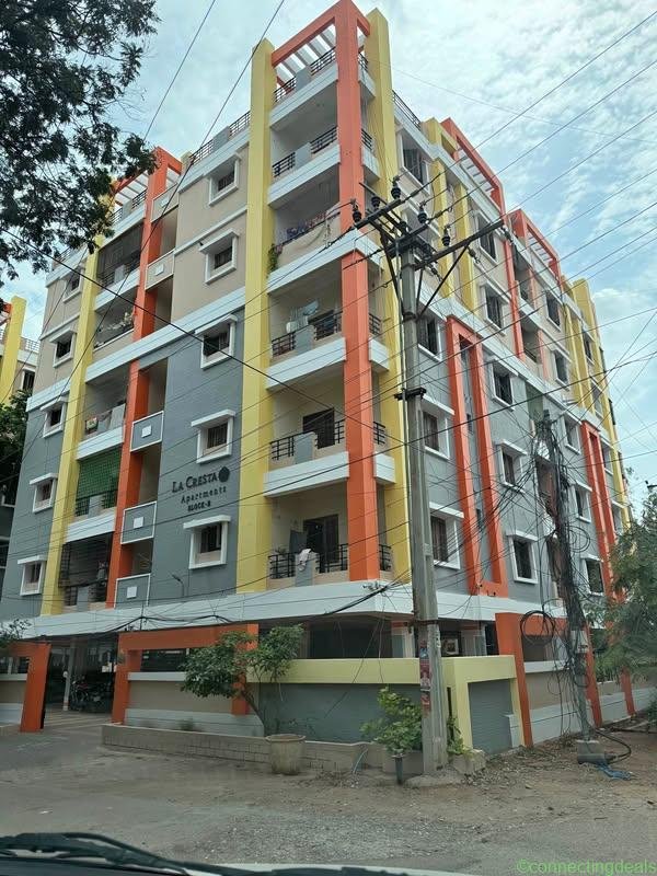 2 beds 2 bathrooms – Flat