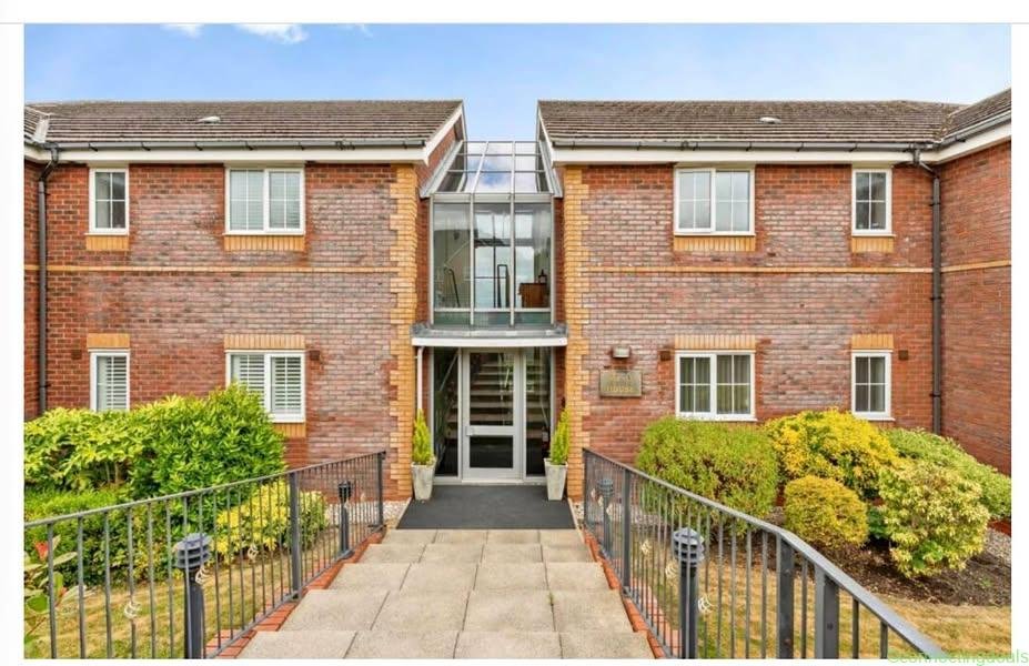 2 beds 2 bathrooms – Flat