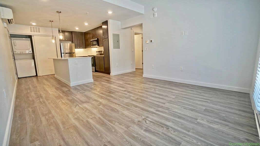 2 Beds 2 Baths Apartment