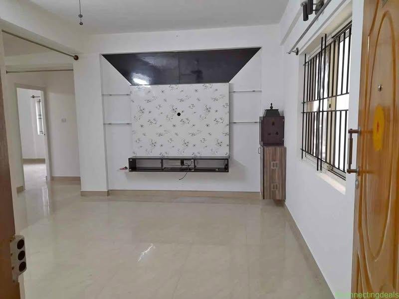2 Beds 2 Baths – Apartment