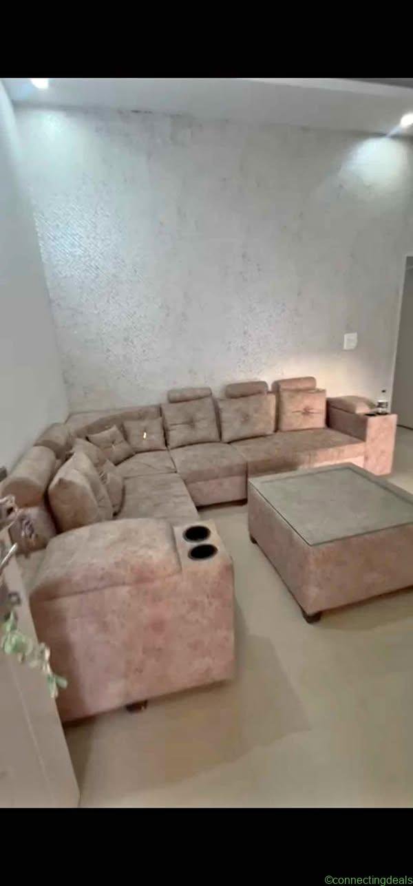 2 Beds 2 Baths – Apartment