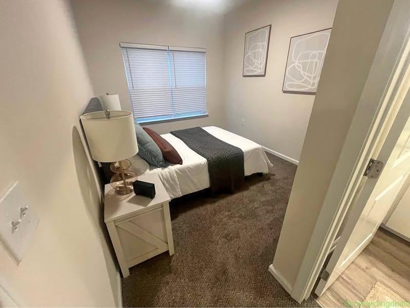 2 Beds 2 Baths – Apartment