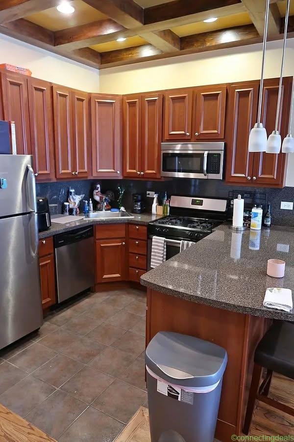2 Beds 2 Baths Apartment