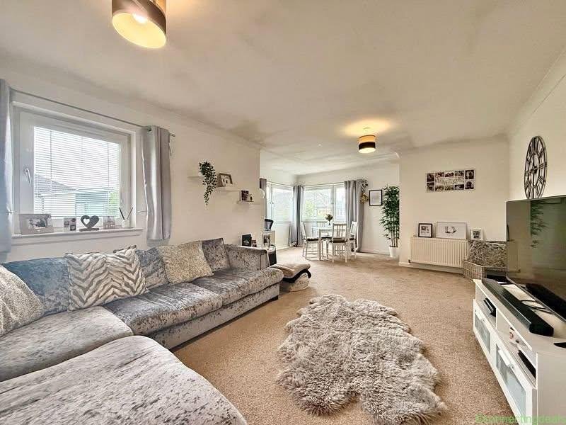2 Beds 2 Baths Apartment