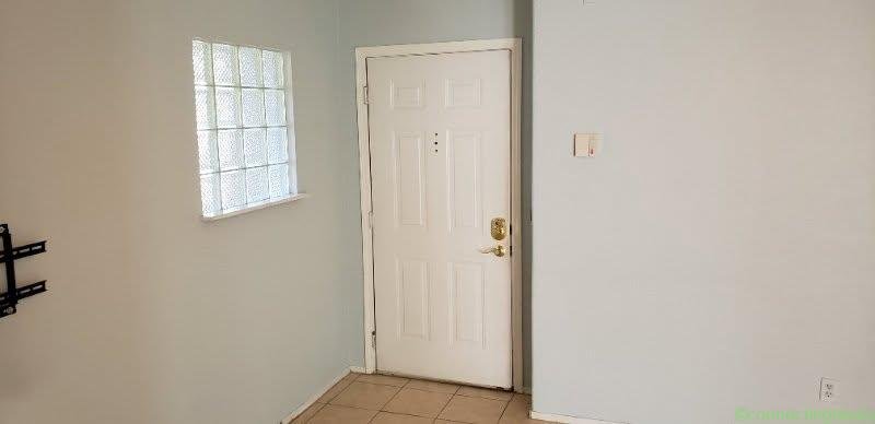 2 Beds 2 Baths – Apartment