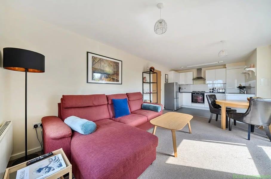 2 Beds 2 Baths Apartment
