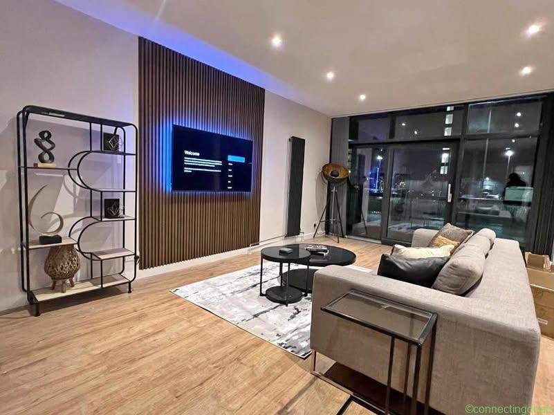 2 beds 2 baths Flat