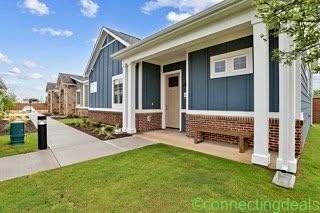 2 Beds 2 Baths House in Dallas
