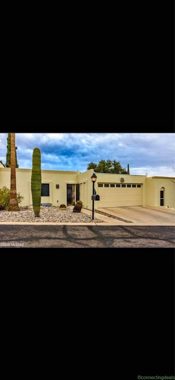2 Beds 2 Baths – Townhouse