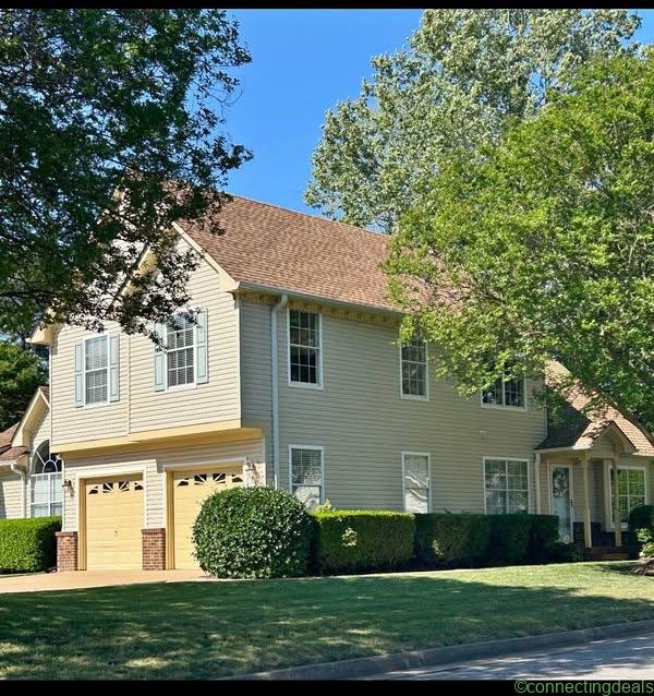 2 Beds 3 Baths – Townhouse