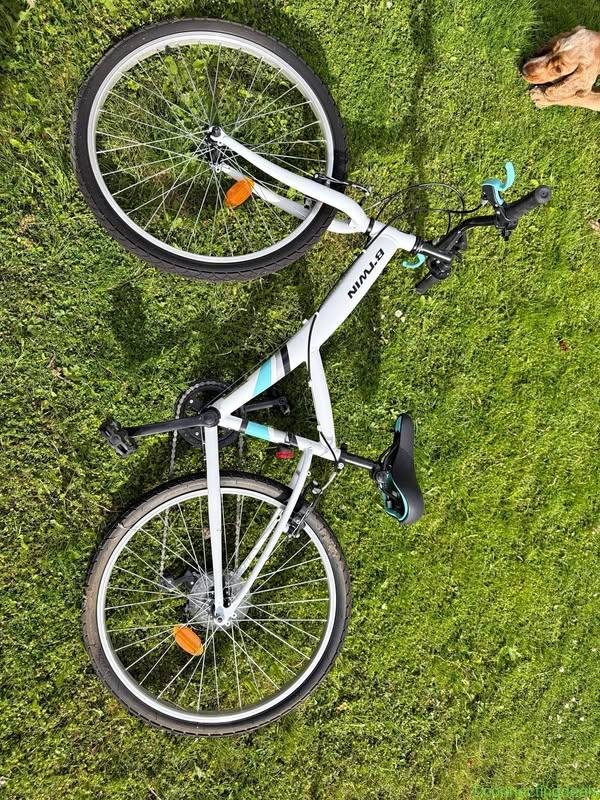 2 bikes for sale £30 each