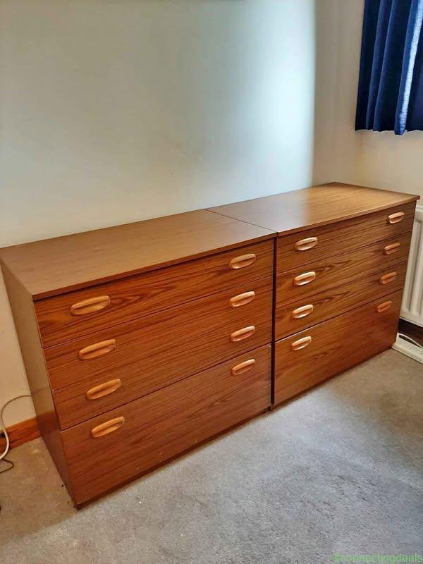 2 chest of drawers and 1 tv unit (dvd player not
