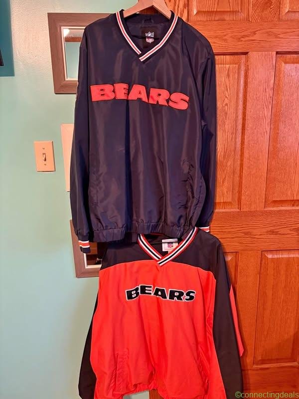 2 CHICAGO BEARS PULLOVERS