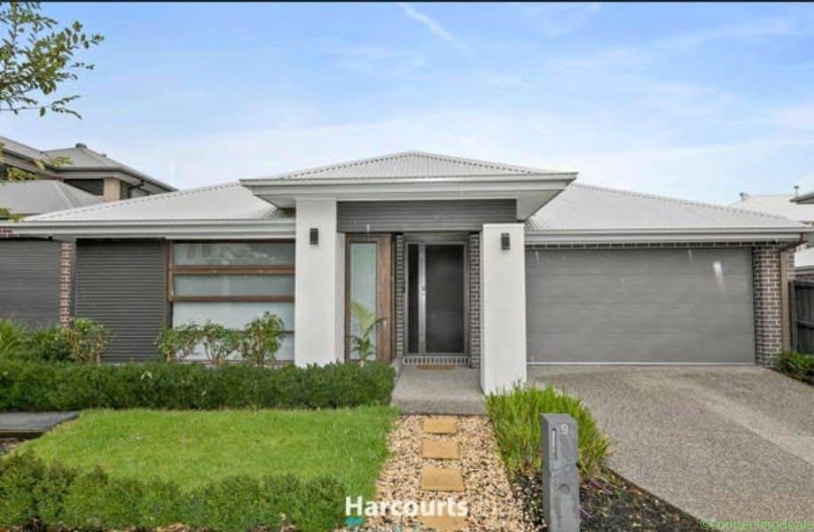 2 Rooms available in a four bedroom house in