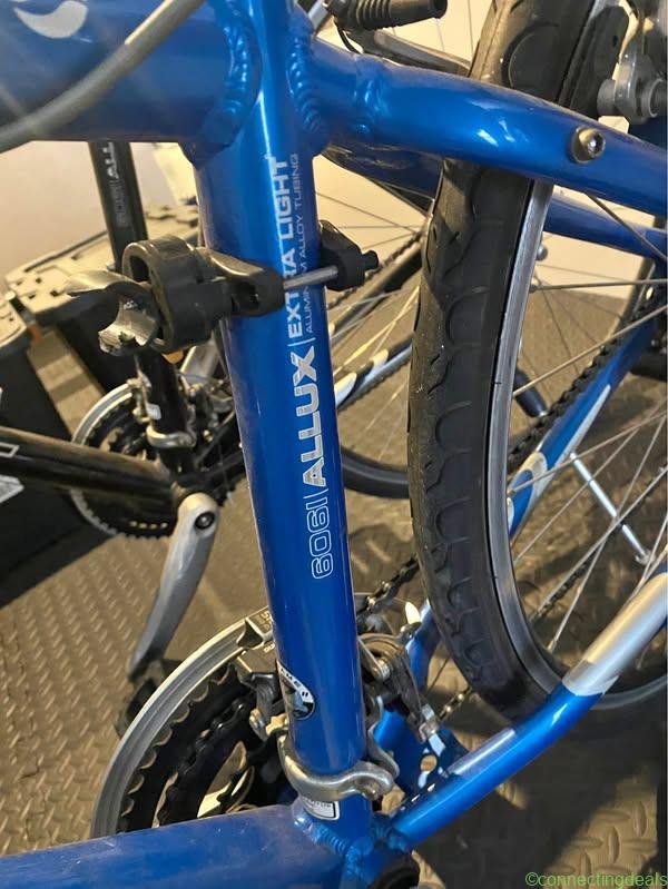 $200 for 2 Giant Elwood bicycles