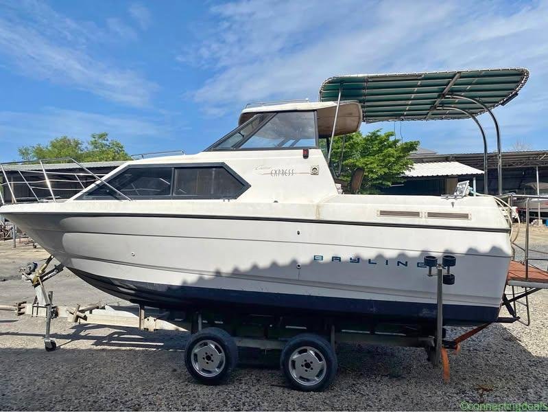 2001 Bayliner 2452