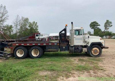 2001 Mack r d in Houston