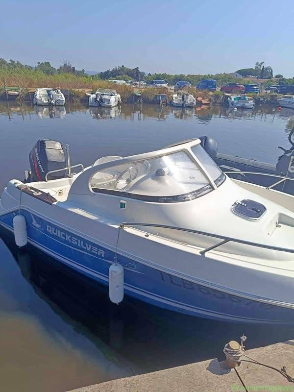 2002 Quicksilver 550 walk around