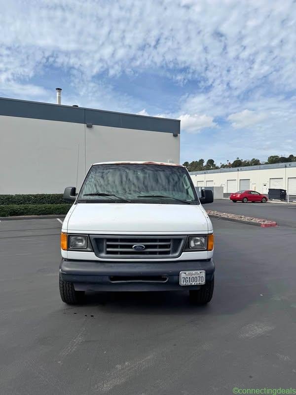 2003 Ford Econoline E350 Super Duty Cargo Van