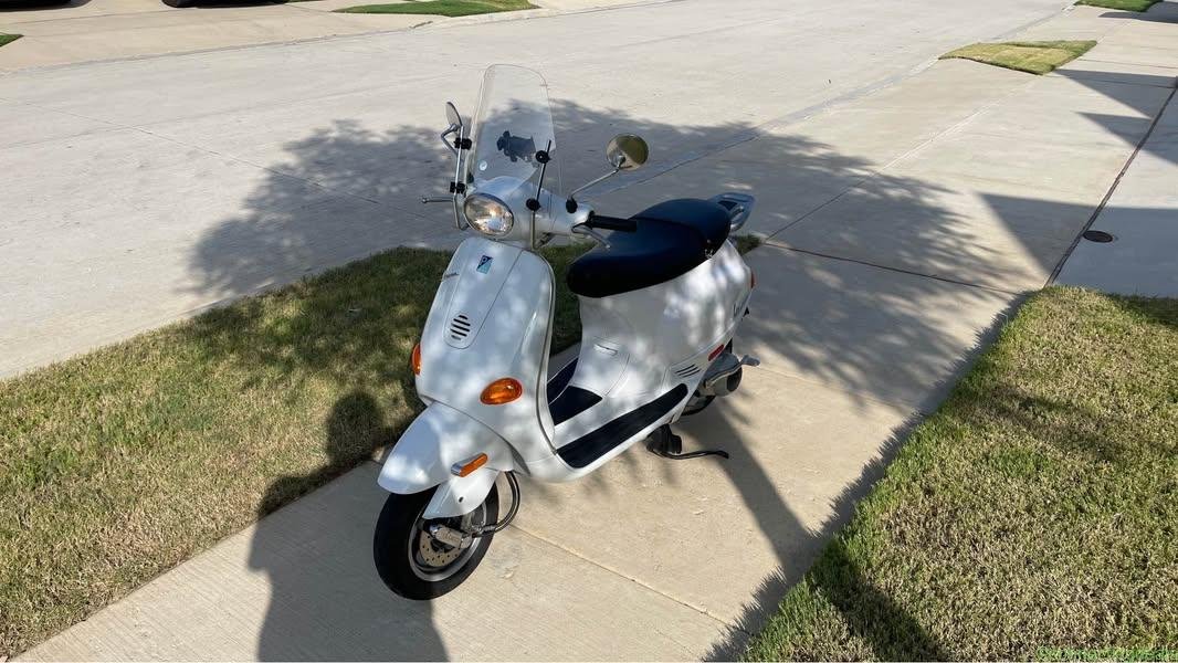 2003 Vespa ET4 150
