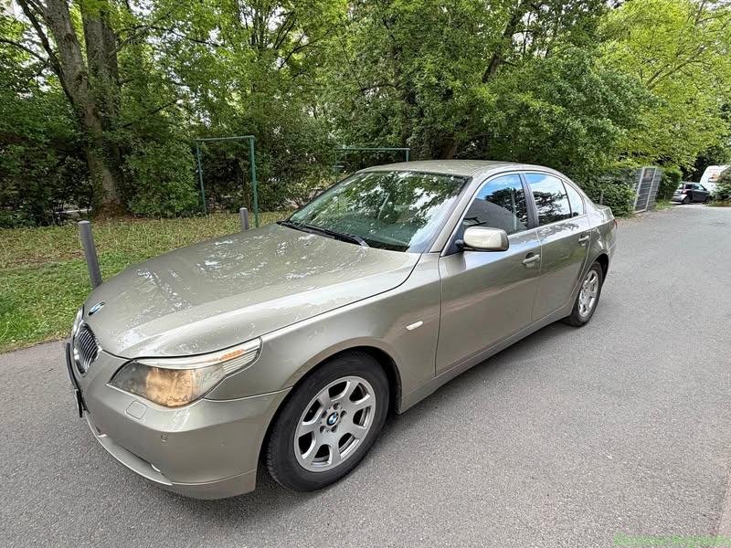 2006 BMW 525i