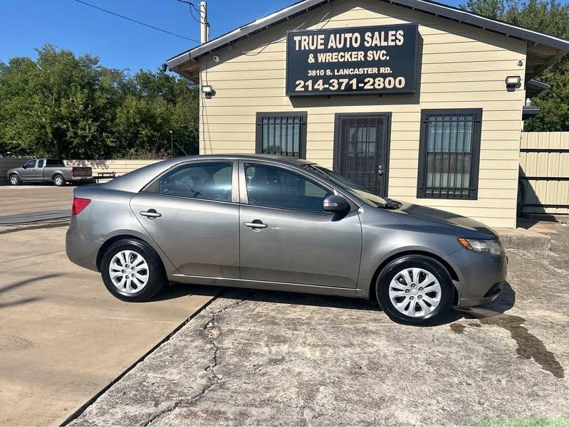 2010 Kia Forte EX Sedan 4D