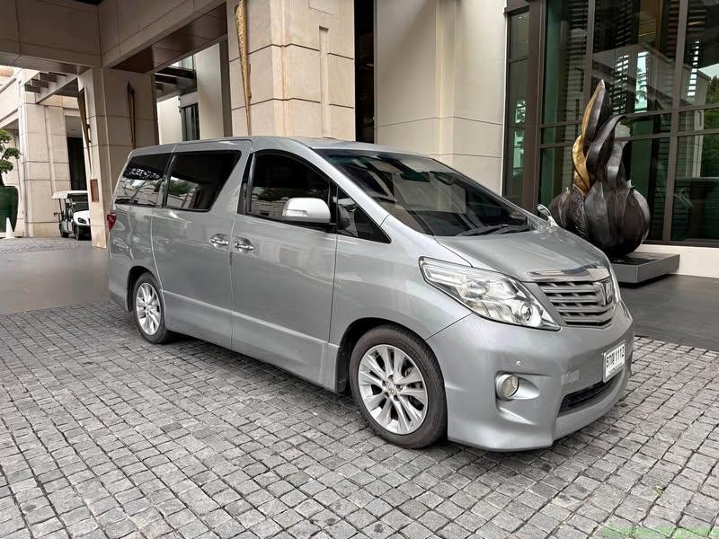 2010 Toyota Alphard
