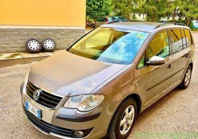 2010 Volkswagen Touran in Milan