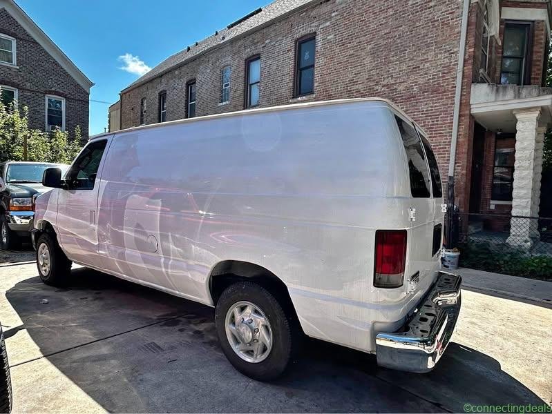2011 Ford E150 Super Duty Cargo · Commercial Van