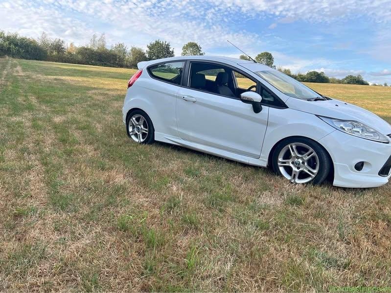 2011 Ford Fiesta