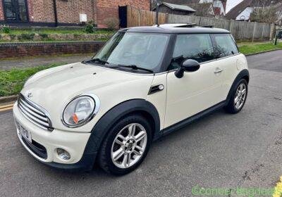 2011 MINI Cooper Fully Loaded 1 Year MOT in London