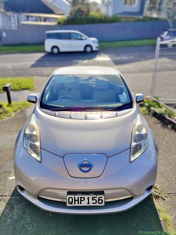 2011 Nissan Leaf – Low KMs (55,700 km)