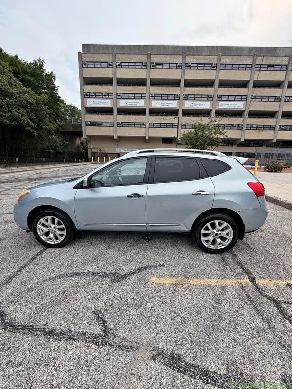 2011 Nissan Rogue SV Sport Utility 4D