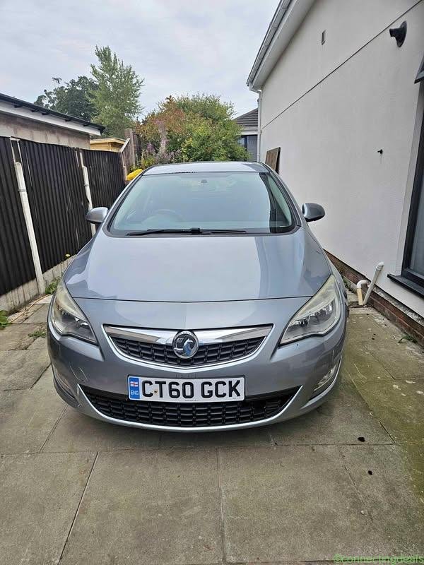 2011 Vauxhall Astra