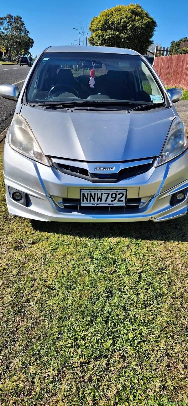 2012 Honda Fit Hybrid