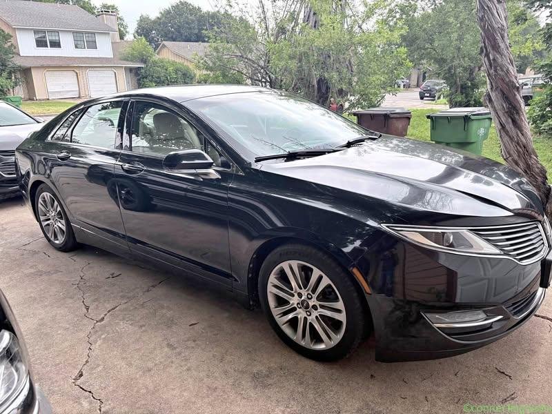 2013 Lincoln MKZ Sedan 4D