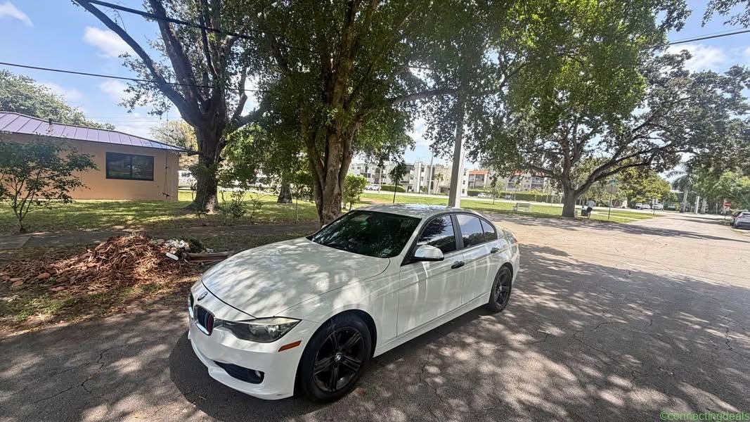2015 BMW 3 Series · 320i Sedan 4D